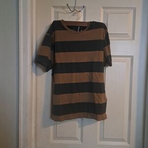H&M striped T-Shirt size Medium